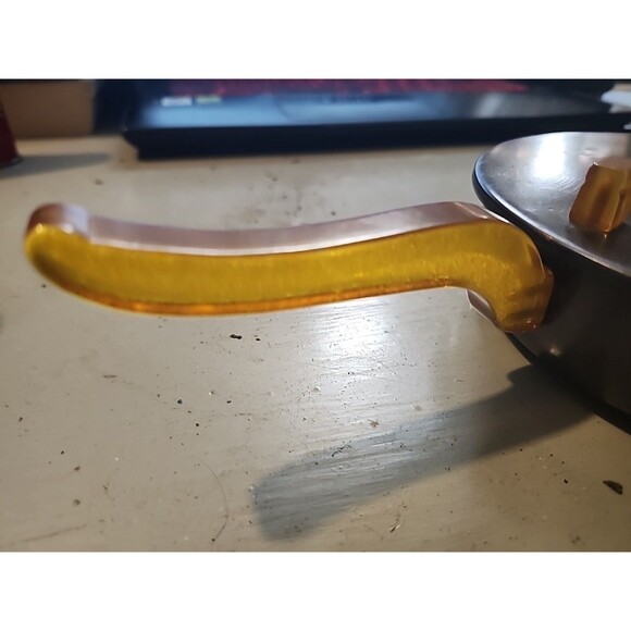 Vintage Club Aluminum Saucepan w/ Lid – Amber Bakelite Handle Mid-Century USA - Picture 3 of 12